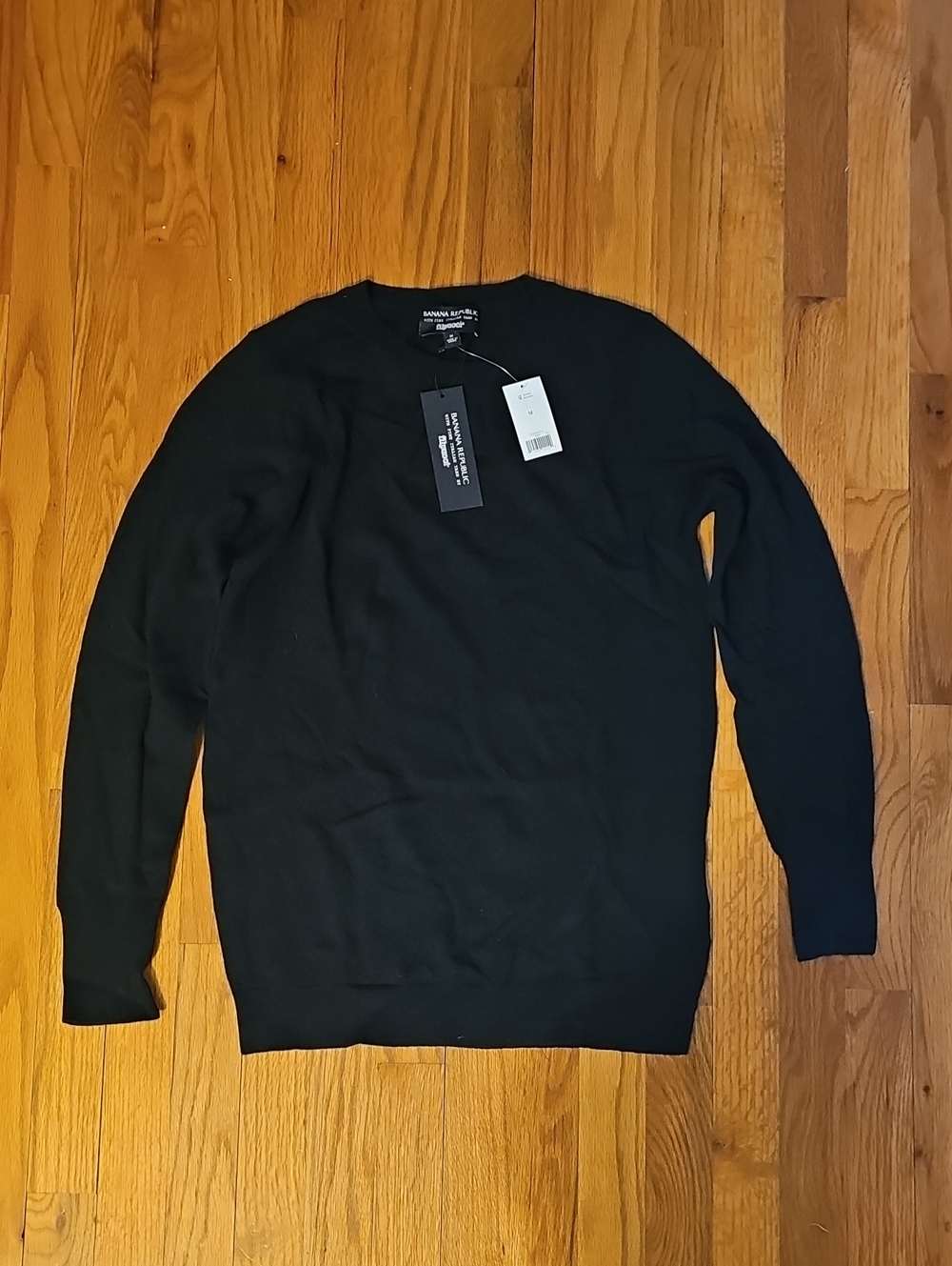 Banana Republic Black Women's Crewneck Sweater. Italian Yarn. New With Tags.